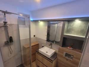 Apartament cu doua camere separate renovat, modificat. — miniatura 5