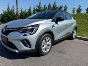 RENAULT CAPTUR 1.3 TCe 140 CP mild hybrid - fara accident