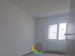 Vanzare apartament cu 3 camere Zona Postalionului - Acte gata — miniatura 4