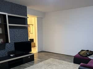 Inchiriez apartament 2 camere decomandat, zona Militari — miniatura 6