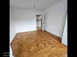 Apartament central cu 4 camere, etaj 2 — miniatura 3