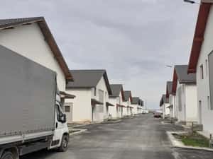 Vila in Cartier nou Strejnicu — miniatura 2