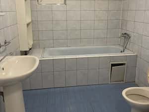 Garsonieră spațioasă, în casa cu  loc de parcare in curte, parter — miniatura 6