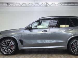 BMW X5 hibrid, 4.900 km, 2025, preț 101.948 EUR — miniatura 3