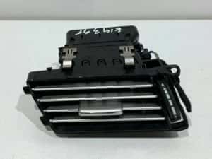 Grila ventilatie stanga fata Mercedes E-Class W212 A2128302654 Berlina — miniatura 3