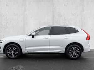 Volvo XC60 Hibrid 2021 - 48,676 km — miniatura 4