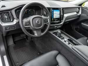 Volvo XC60 Hibrid 2021 - 48,676 km — miniatura 6