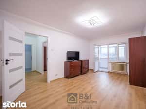 2 Camere Decomandat | Vedere Panoramică Palat | Podul Roș — miniatura 5