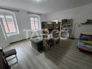 Apartament 2 camere de vanzare la etajul 1 in Centrul Istoric Sibiu — miniatura 3
