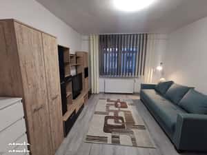 Inchiriez garsoniera renovata