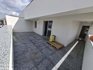 AP. 2 CAMERE - TERASA 24MP, BUCATARIE INCHISA, BLOC NOU, COMISION 0%