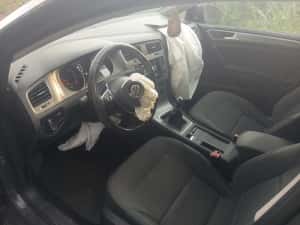 Vw golf 7 1.6 tdi avariat — miniatura 9