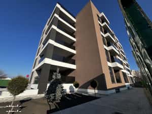 Apartament 4 camere-222 mp-FInisaje Premium — miniatura 1