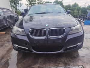 dezmembrez BMW e90 320d facelift/bara fata e90/usa fata e90/usa spate — miniatura 2