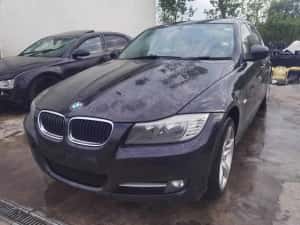 dezmembrez BMW e90 320d facelift/bara fata e90/usa fata e90/usa spate — miniatura 5