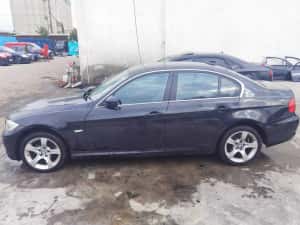 dezmembrez BMW e90 320d facelift/bara fata e90/usa fata e90/usa spate — miniatura 9
