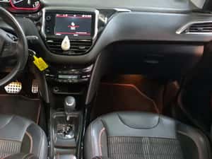 Peugeot 2008 GT-LINE Automat 110 HP Benzină — miniatura 6