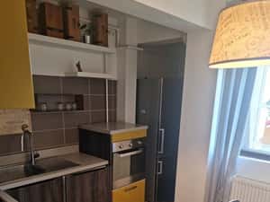 Închiriere apartam. 2 cam. dec. – V. Adâncă, intersecția 5 Drumuri — miniatura 4