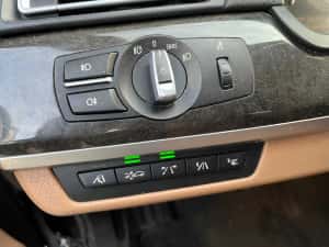 Dezmembrez BMW seria 7 F01 740xd xdrive 5 butoane 306cp de Europa — miniatura 6