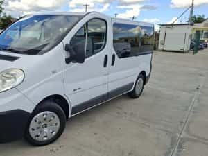 Opel Vivaro Renault  Trafiv 2012 9 loc 2.0 cdti  E5114 cp 264197km clima  2 usi laterale Rate Factură Garantie — miniatura 9
