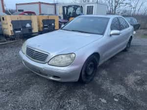 Mercedes S500. 2002. Neinmatriculat. pt. piese.