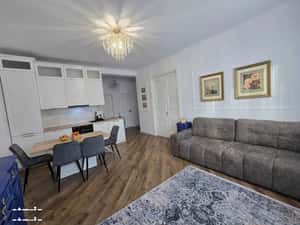 Apartament 3 camere, prima inchiriere, curte, Calea Dorobantilor, zona — miniatura 3