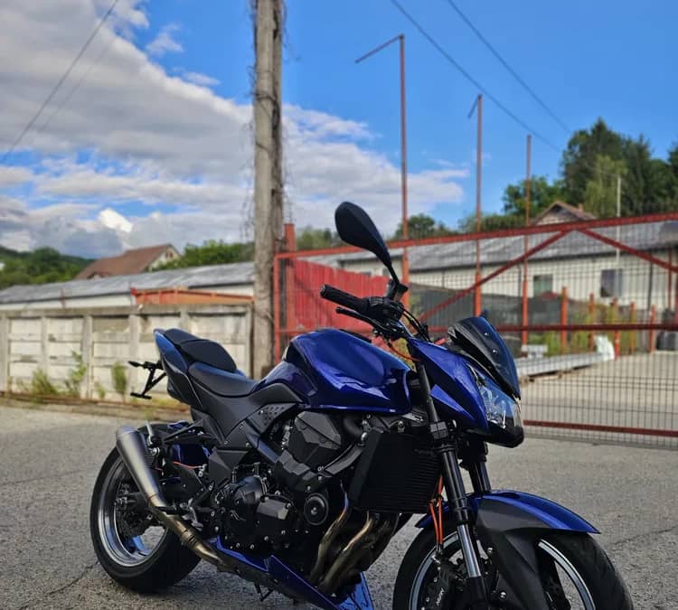 Kawasaki Z1000 cu 39.130km,an 2010, evacuare LeoVince — fotografie 1 din 10