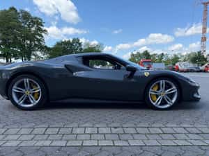 Ferrari 296 GTB - 1.300 km, hibrid, sport — miniatura 7