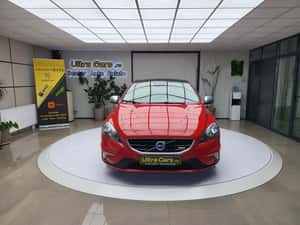 VOLVO V40 1.6 D2 | R-DESIGN | PANORAMIC | 146.000 KM