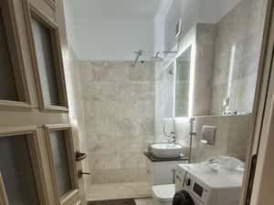 Inchiriez apartament cu 2 camere Copou, “Royal Town” — miniatura 4