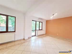 Vila impetuoasa pe 700mp teren:Spatiu versatil pentru locuinta afacere Premium — miniatura 10