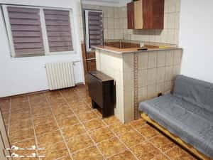 Garsoniera de inchiriat, Tomis 3