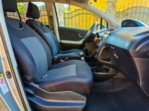 Toyota Yaris Facelift 2010 dec benzina Euro5 ff buna — miniatura 6