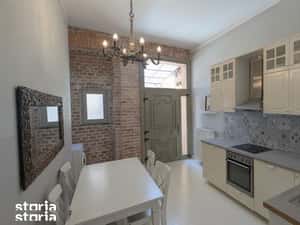 Apartament 3 camere la casa situata in centrul istoric — miniatura 2