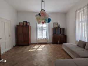 Apartament 3 camere la casa situata in centrul istoric — miniatura 4