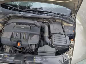 Skoda Octavia 1,6 MPI, vopsea originala fără rugina, superba — miniatura 5