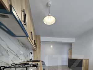 Apartament in ansamblu nou, mobilat si utilat, parcare cu CF, zona Ero — miniatura 5