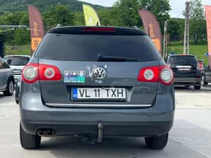 Volkswagen Passat Manuală 105 HP Diesel — miniatura 3