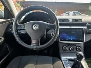 Volkswagen Passat Manuală 105 HP Diesel — miniatura 7