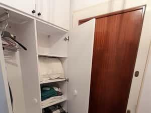 Garsonieră , situată în apropierea Piața Amzei și Piața Revoluției. — miniatura 4