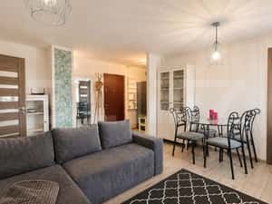 Apartament cu 3 camere, zona Bucovina- complet renovat