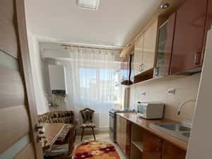 Inchiriez apartament 2 camere — miniatura 4