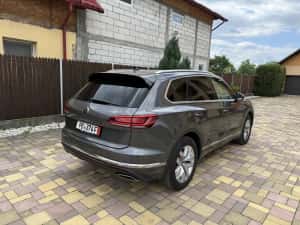 Vw Touareg Atmosphere CR7 3.0TDI , 231 CP , perne aer — miniatura 5