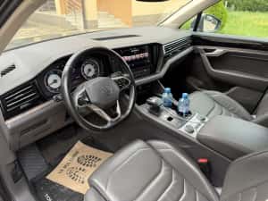 Vw Touareg Atmosphere CR7 3.0TDI , 231 CP , perne aer — miniatura 6