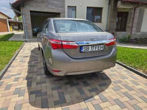Toyota Corolla, fabricatie 2015, motor 1.6 benzină 132 CP, cutie automată — miniatura 2