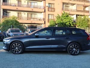 Volvo V60, an 2020, motor 2.0 Diesel (D3), 150 CP, Cutie Automată — miniatura 2