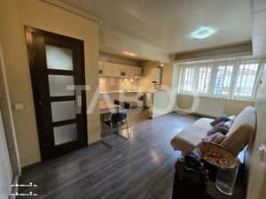 Apartament 2 camere etaj 3 mobilat utilat parcare lift Terezian Sibiu — miniatura 3