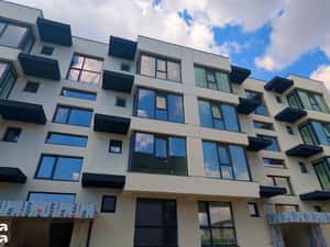 Apartament cu 3 camere, decomandat, stradal, oras Popesti-Leordeni