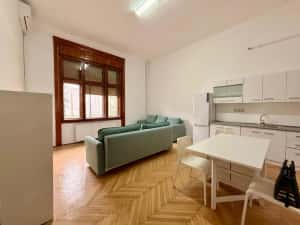 Apartament spațios 4 camere, Piata Victoriei — miniatura 3