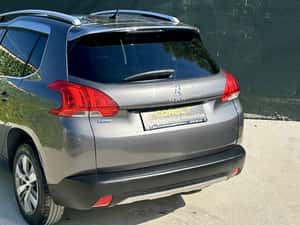 Peugeot 2008 Manuală 110 HP Benzină Gri 2016 — miniatura 4